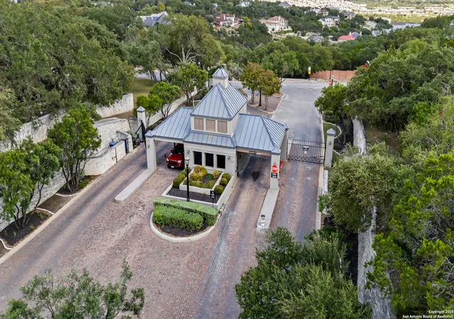 19th image of 13 Champions Run, San Antonio, TX 78258 | MLS# 1813069