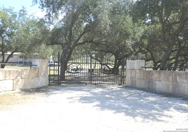 Photo 3 of Multi family home for sale at 21149 Interstate 37, Elmendorf, TX 78112 | MLS# 1814049 | Listing updated on 2025-10-25