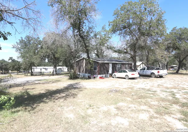 Photo 3 of Multi family home for sale at 21149 Interstate 37, Elmendorf, TX 78112 | MLS# 1814049 | Listing updated on 2025-10-25