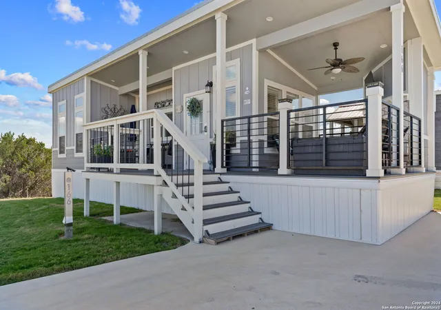 Photo 2 of Manufactured home for sale at 5386 Ranch Road 1376 #166, Fredericksburg, TX 78624 | MLS# 1814116 | Listing updated on 2025-10-14