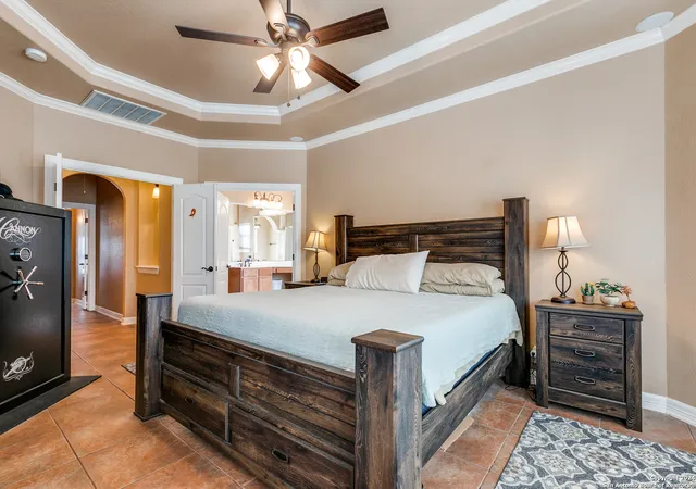 Photo 2 of Single family home for sale at 204 Private Road 4664, Castroville, TX 78009 | MLS# 1814889 | Listing updated on 2025-03-11