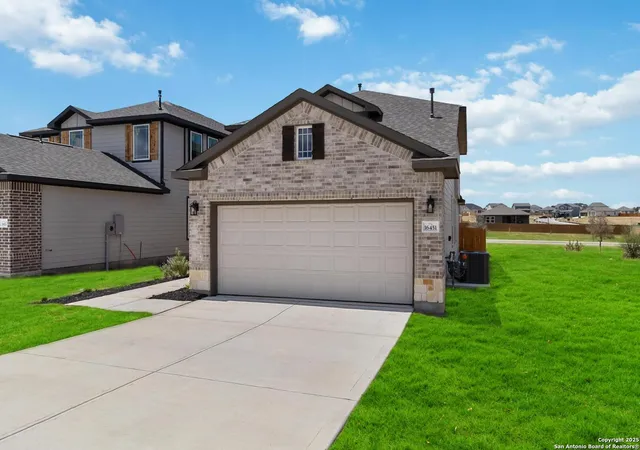 Photo 4 of Sale Pending at 16451 Ginger Xing, Elmendorf, TX 78112 | MLS# 1814921 | Listing updated on 2025-10-24