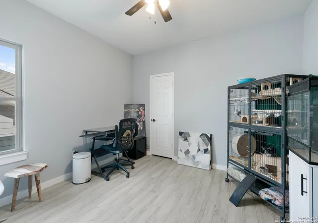 Photo 2 of Single family home for sale at 1025 Alta Vista Ln, Canyon Lake, TX 78133 | MLS# 1815094 | Listing updated on 2025-03-13