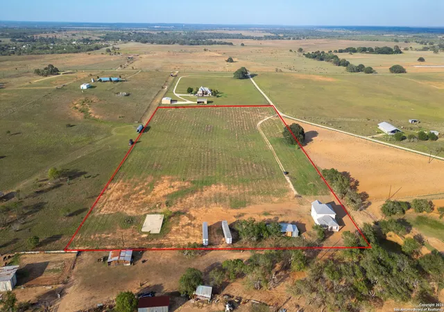 1st image of 288 County Road 105, Floresville, TX 78114 | MLS# 1815432