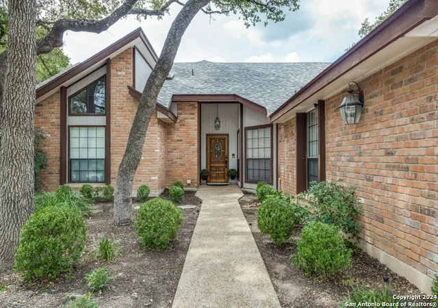 2nd image of 1939 Eagle Mdw, San Antonio, TX 78248 | MLS# 1815447