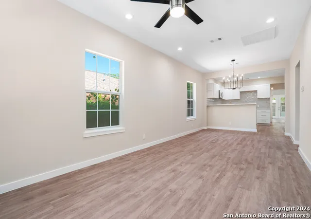Photo 3 of Sale Pending at 341 Lone Star, San Antonio, TX 78204 | MLS# 1815532 | Listing updated on 2025-09-29
