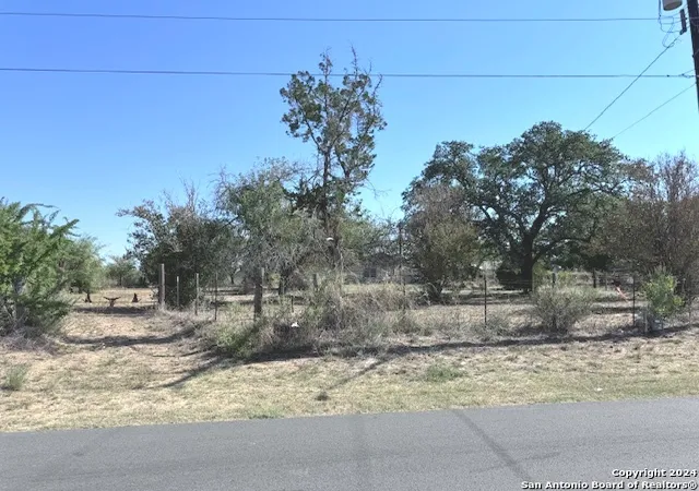 4th image of 18186 Wisdom Rd, Lytle, TX 78052 | MLS# 1815649