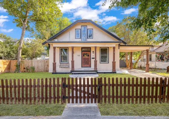 Photo 1 of Sale Pending at 722 E Drexel Ave, San Antonio, TX 78210 | MLS# 1815664 | Listing updated on 2025-11-15