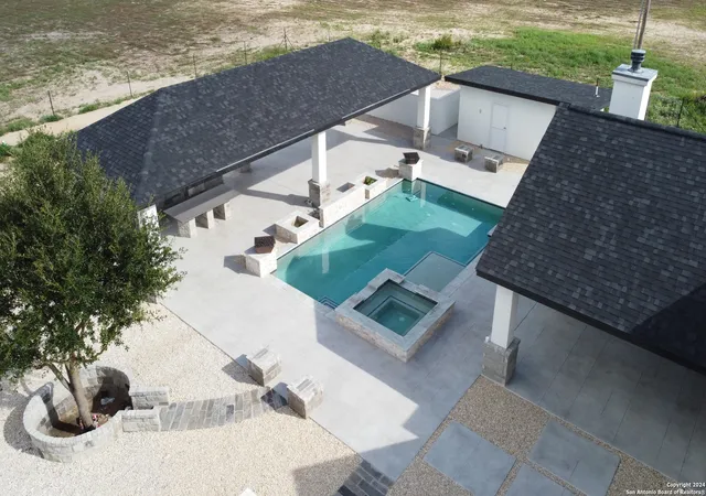 2nd image of 169 County Road 6812, Natalia, TX 78059 | MLS# 1815805