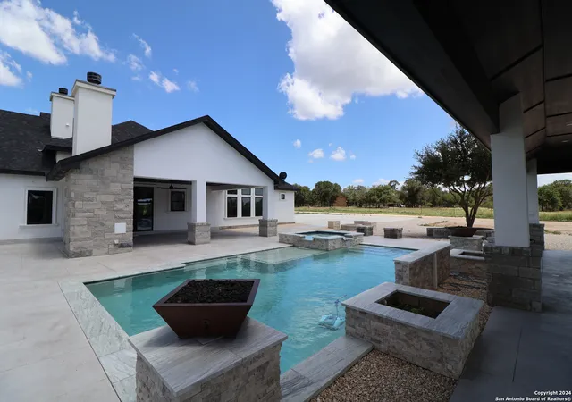 1st image of 169 County Road 6812, Natalia, TX 78059 | MLS# 1815805