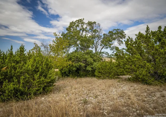 image of 30 Buckskin Path, Boerne, TX 78006 | MLS# 1816069