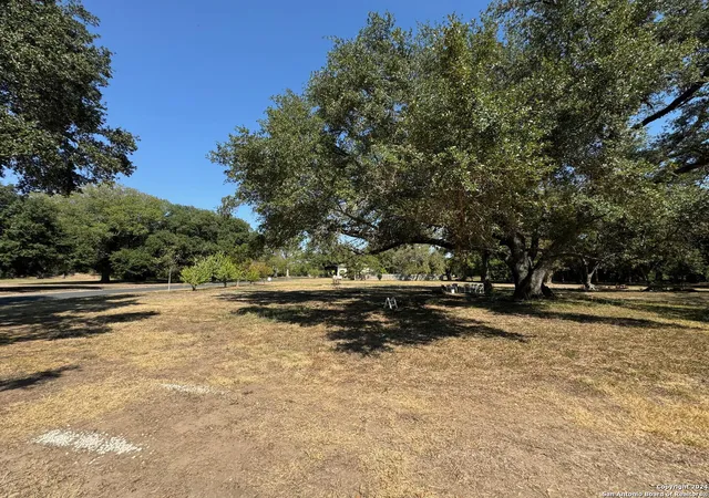Homes for sale in Seguin, TX | 33 Glen Cove, Seguin, TX 78155 | MLS# 1816231