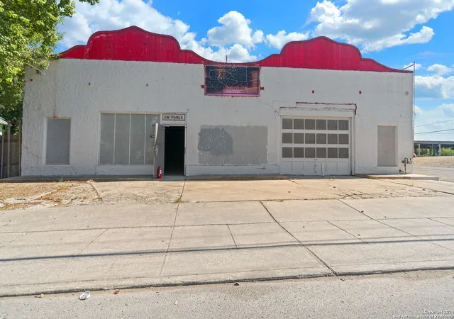 House for sale at 1812 S Presa St, San Antonio, TX 78210 | MLS# 1816311 | Listing updated on 2026-03-30