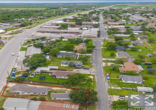 4th image of 124 S Carroll St, Poth, TX 78147 | MLS# 1816614
