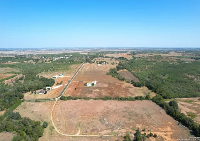 3rd image of 3326 / 1842 Stuart Rd, Adkins, TX 78101 | MLS# 1816842