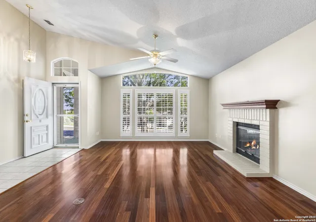 Photo 3 of Single family home for sale at 434 Vicksburg Ave, Kerrville, TX 78028 | MLS# 1816888 | Listing updated on 2026-09-02