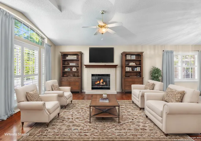 Photo 4 of Single family home for sale at 434 Vicksburg Ave, Kerrville, TX 78028 | MLS# 1816888 | Listing updated on 2026-09-02