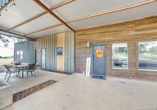 3rd image of 150 S Fisher Ln, Poteet, TX 78065 | MLS# 1817008