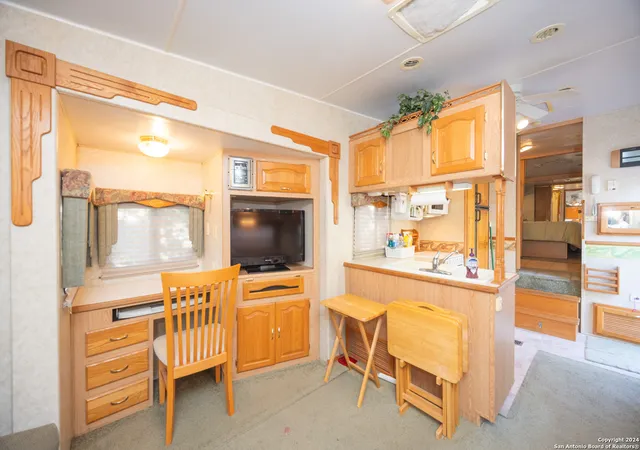Photo 4 of House for sale at 1250 County Road 245, Hondo, TX 78861 | MLS# 1817071 | Listing updated on 2026-09-03