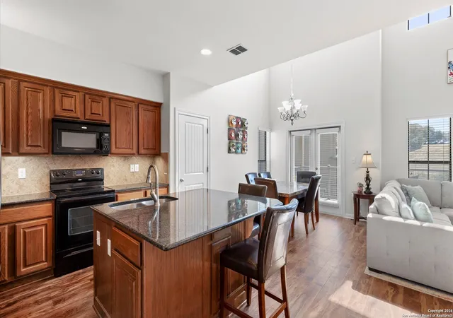 5th image of 1111 Long Creek Blvd #303, New Braunfels, TX 78130 | MLS# 1817230