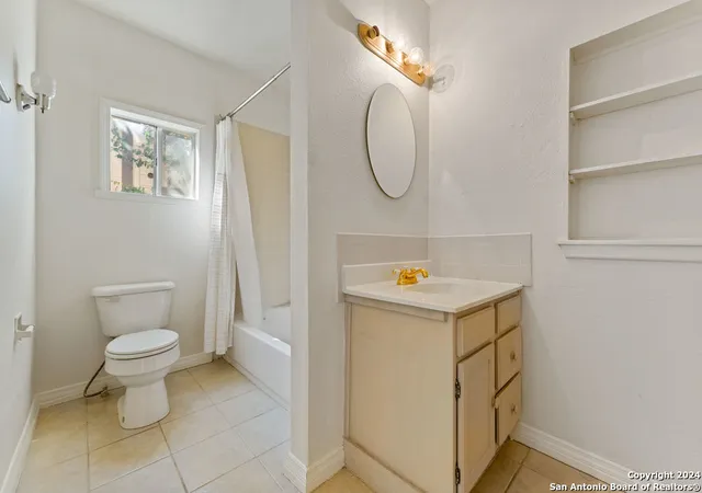 Photo 3 of Single family home for sale at 1615 N Pine St, San Antonio, TX 78208 | MLS# 1817396 | Listing updated on 2025-03-13