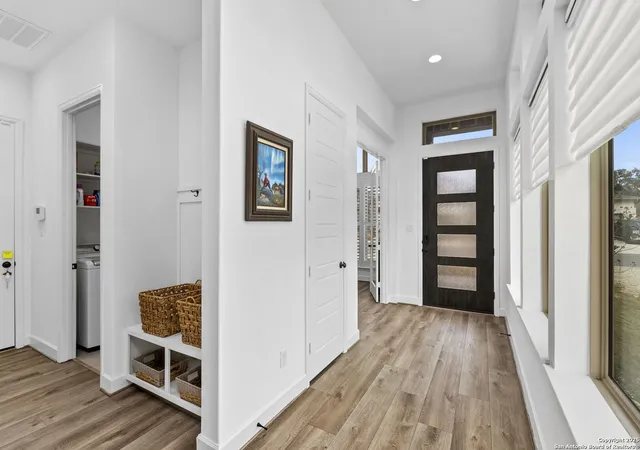 Photo 3 of Single family home for sale at 230 Navarro, Boerne, TX 78006 | MLS# 1817771 | Listing updated on 2025-09-03