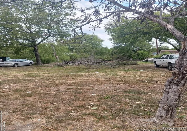 Photo 1 of Land for sale at 219 Gardina St, San Antonio, TX 78201 | MLS# 1817785 | Listing updated on 2025-12-06