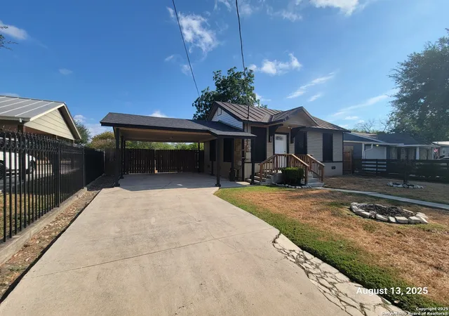 Photo 3 of Sale Pending at 737 Kendalia Ave, San Antonio, TX 78221 | MLS# 1818141 | Listing updated on 2025-12-22
