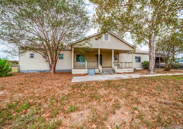 Homes for sale in Somerset, TX | 12416 W Fm 476, Somerset, TX 78069 | MLS# 1818317