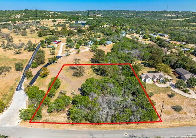 Photo 4 of Land for sale at 665 Town Creek Rd, Kerrville, TX 78028 | MLS# 1818974 | Listing updated on 2025-10-16