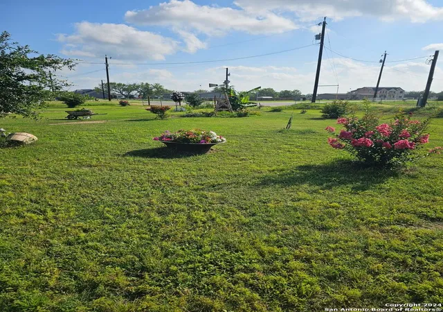 Photo 3 of Manufactured home for sale at 694 Las Palomas, Lytle, TX 78052 | MLS# 1819083 | Listing updated on 2025-12-15