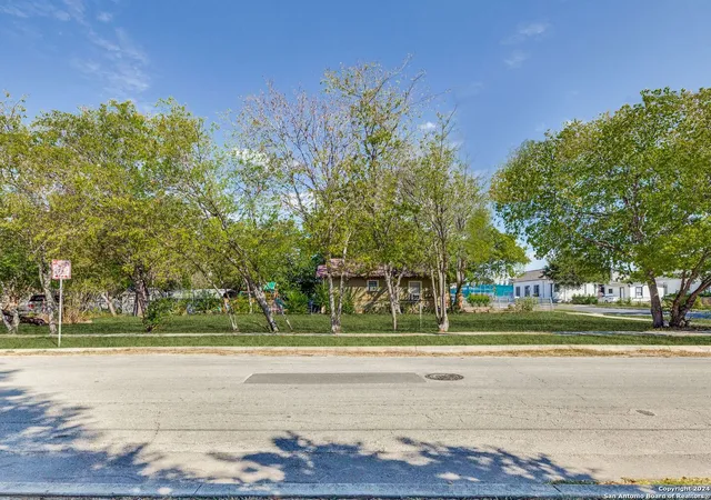 Photo 2 of Land for sale at 923 S Mesquite St, San Antonio, TX 78210 | MLS# 1819344 | Listing updated on 2025-05-31