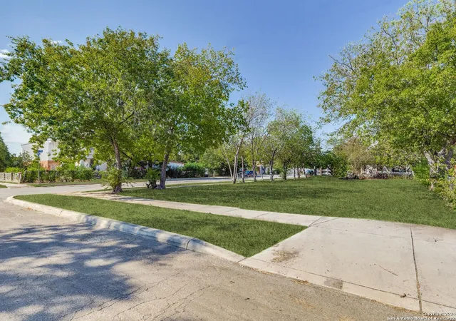 Photo 3 of Land for sale at 923 S Mesquite St, San Antonio, TX 78210 | MLS# 1819344 | Listing updated on 2025-05-31