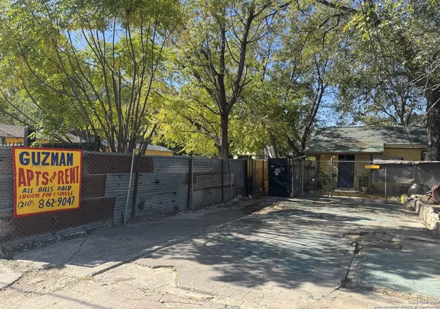 1st image of 3015 S Flores St, San Antonio, TX 78204 | MLS# 1819446