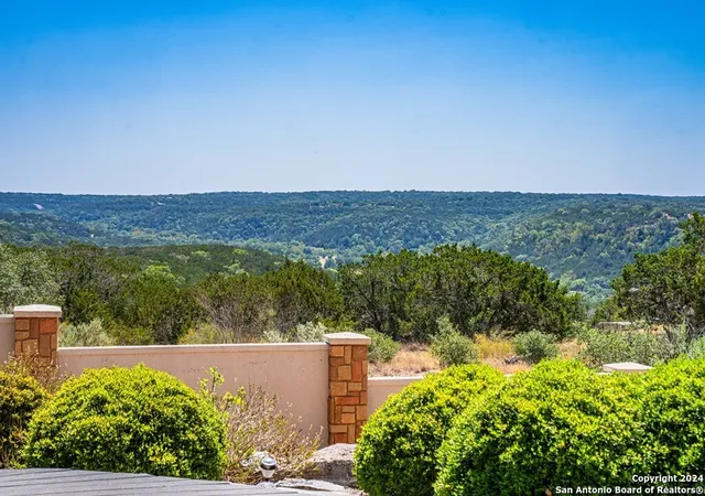 Photo 2 of Sale Pending at 2029 Crown Ridge, Kerrville, TX 78028 | MLS# 1819557 | Listing updated on 2026-04-22