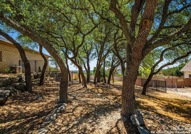 Photo 3 of Sale Pending at 2029 Crown Ridge, Kerrville, TX 78028 | MLS# 1819557 | Listing updated on 2026-04-22