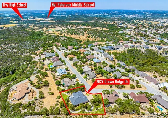 Photo 4 of Sale Pending at 2029 Crown Ridge, Kerrville, TX 78028 | MLS# 1819557 | Listing updated on 2026-04-22