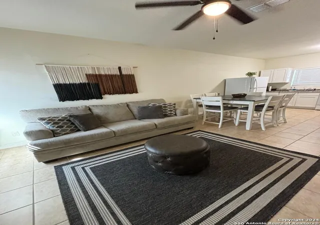 Listing Photo 5 - Condo for sale in building located at 391 Riverside Dr, Eagle Pass, TX 78852 - Unit #22