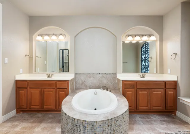 Photo 2 of Single family home for sale at 1607 Sun Mountain, San Antonio, TX 78258 | MLS# 1820113 | Listing updated on 2025-01-29