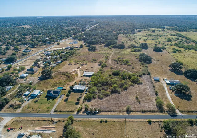 Photo 1 of House for sale at 21123 Lamm Rd, Elmendorf, TX 78112 | MLS# 1820240 | Listing updated on 2026-04-11