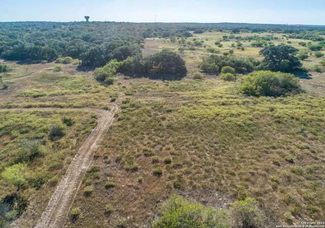Photo 3 of House for sale at 21123 Lamm Rd, Elmendorf, TX 78112 | MLS# 1820240 | Listing updated on 2026-04-11