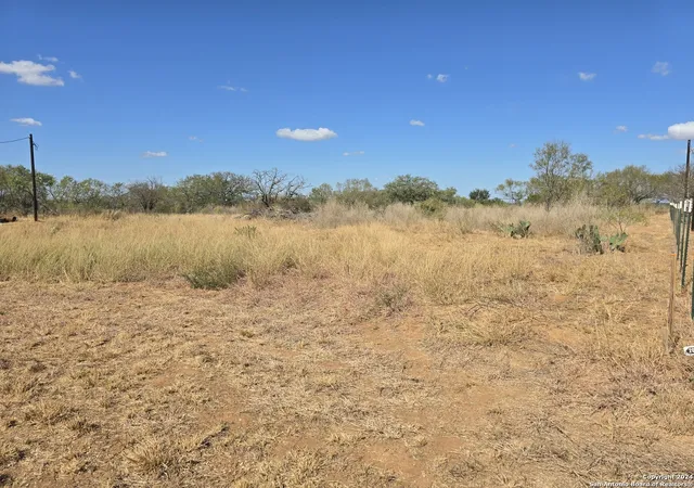 1st image of 114 County Rd 2668, Moore, TX 78057 | MLS# 1820297