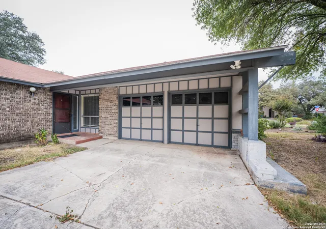 Photo 1 of Single family home for sale at 12515 La Bodega St, San Antonio, TX 78233 | MLS# 1820618 | Listing updated on 2025-08-26