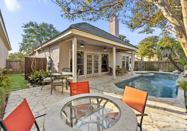 Photo 3 of Single family home for sale at 13746 Bluff Villas Ct, San Antonio, TX 78216 | MLS# 1820625 | Listing updated on 2025-07-26