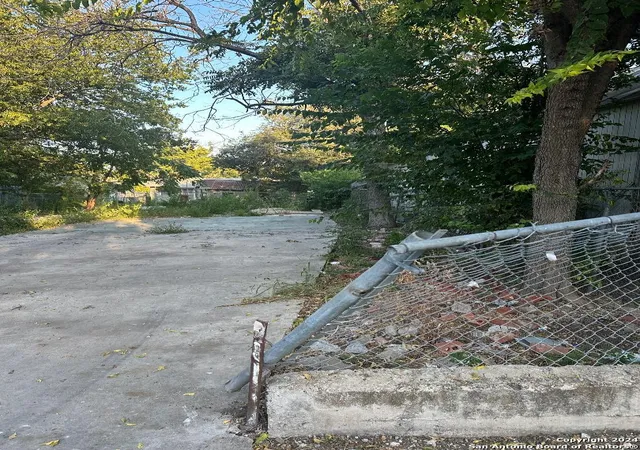 Photo 3 of Land for sale at 108 San Martin St, San Antonio, TX 78207 | MLS# 1820632 | Listing updated on 2025-11-09