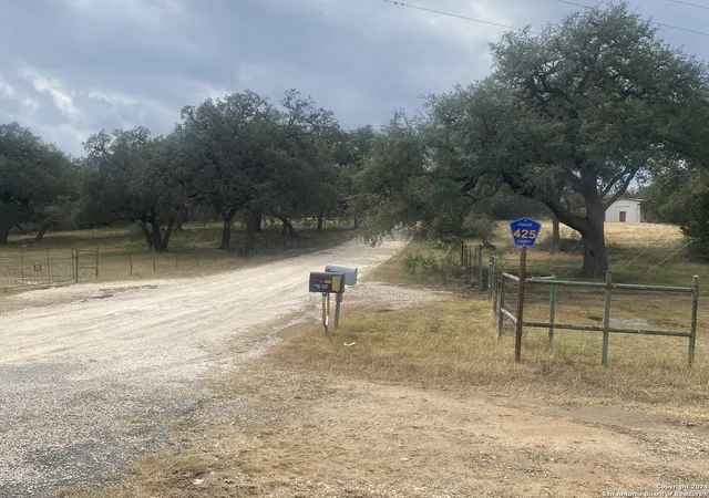 28th image of 000 Cr 425, Uvalde, TX 78801 | MLS# 1820812