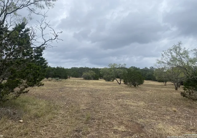 3rd image of 000 Cr 425, Uvalde, TX 78801 | MLS# 1820812