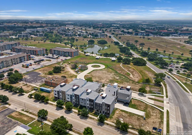 Listing Photo 1 - Condo for sale in building located at 7942 Kennedy Hl, San Antonio, TX 78235 - Unit #8