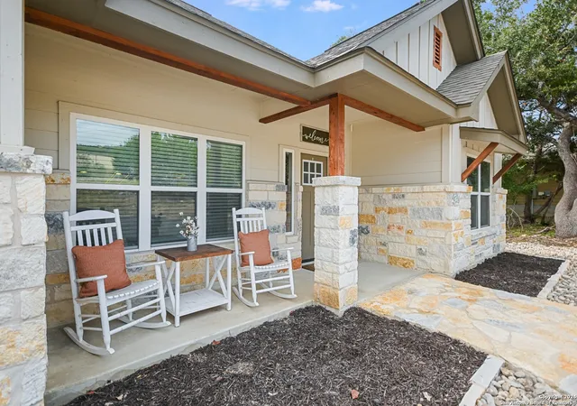 Photo 2 of Single family home for sale at 11631 Fm 32, Fischer, TX 78623 | MLS# 1821113 | Listing updated on 2024-11-15