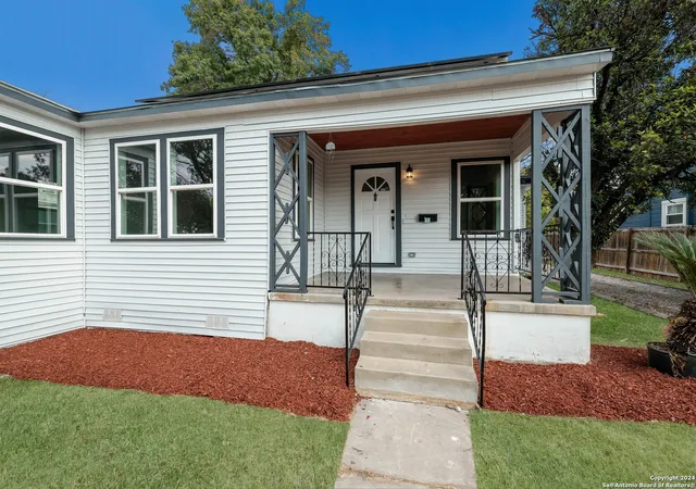 2nd image of 307 Bexar Dr, San Antonio, TX 78228 | MLS# 1821257